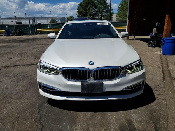 2019 BMW 530XE