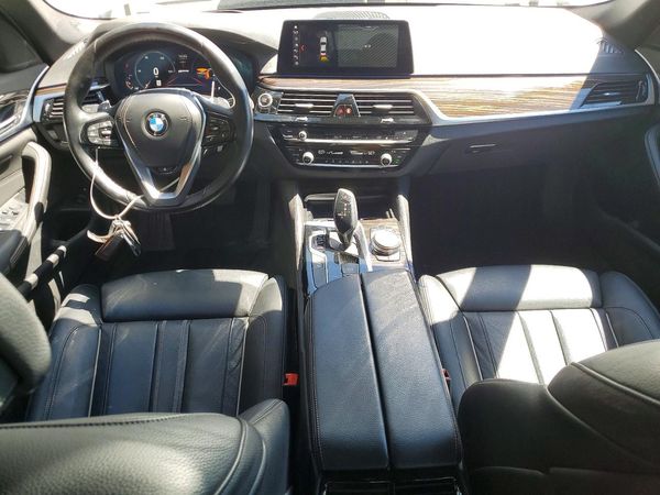 2019 BMW 530XE