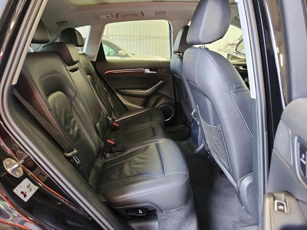 2016 AUDI Q5 quattro Premium Plus
