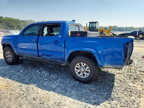 2017 TOYOTA TACOMA