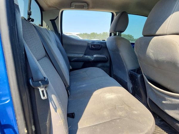 2017 TOYOTA TACOMA