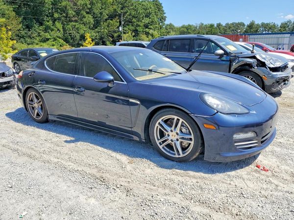 2012 PORSCHE PANAMERA S (2WD), 4S (4WD) — Passenger 3/4