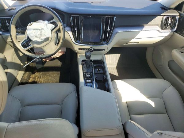 2020 VOLVO S60 Momentum — CKPT