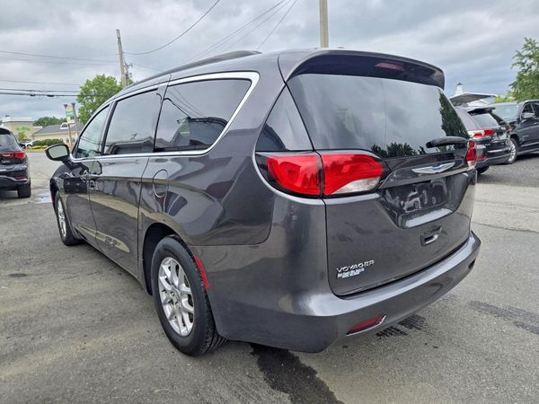 2020 CHRYSLER VOYAGER LXI