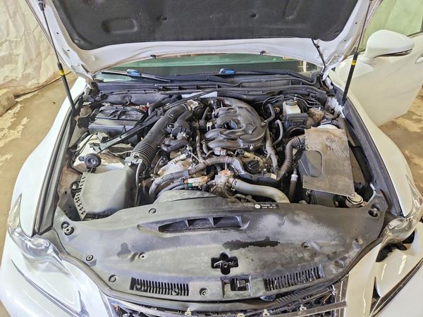 2016 LEXUS IS