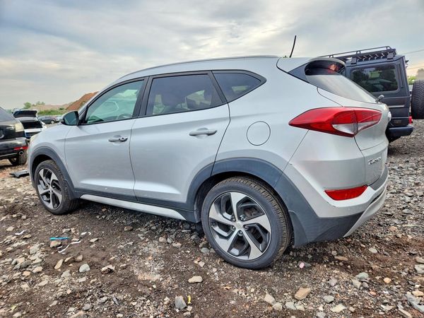 2017 HYUNDAI TUCSON