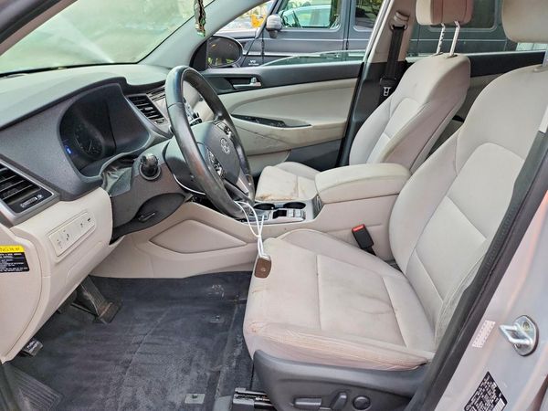 2017 HYUNDAI TUCSON