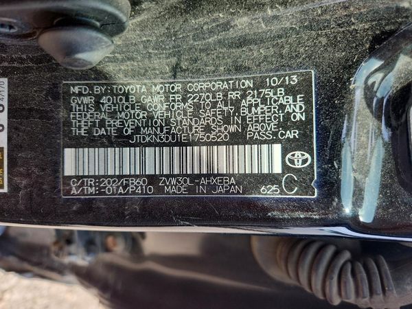2014 TOYOTA PRIUS