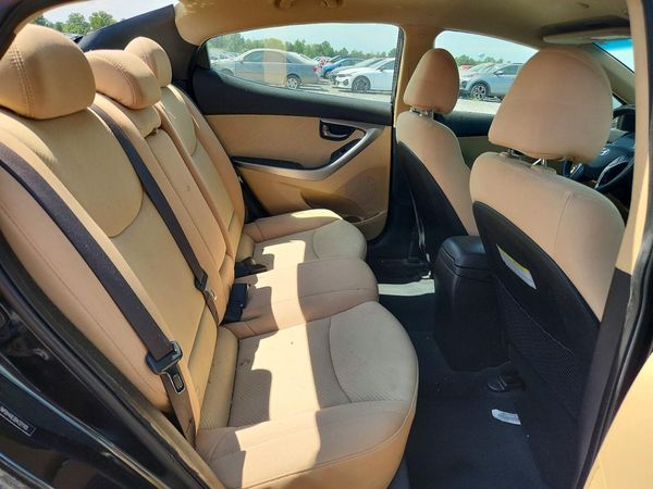 2013 HYUNDAI ELANTRA