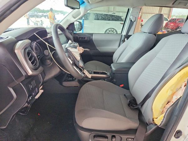 2023 TOYOTA TACOMA SR5 — DENT