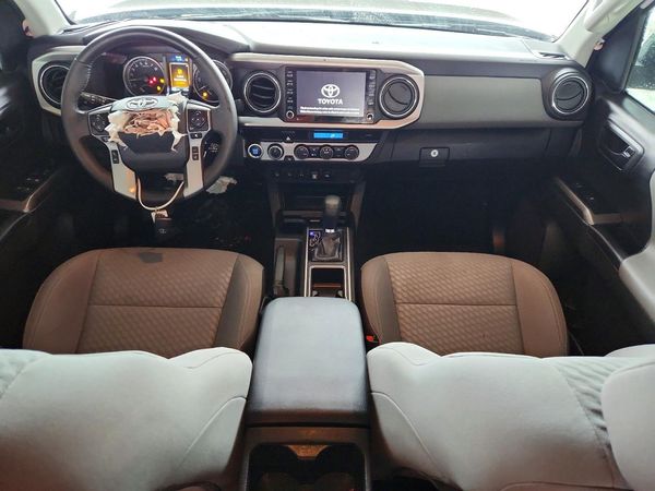 2023 TOYOTA TACOMA SR5 — CKPT
