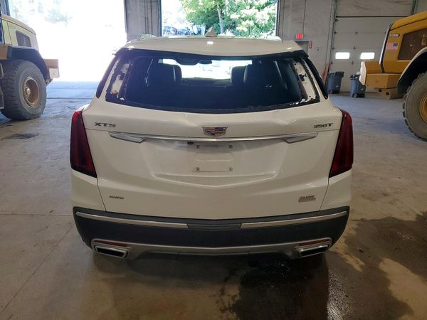 2022 CADILLAC XT5 Premium Luxury