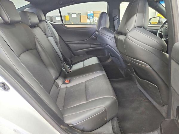 2021 LEXUS ES 350
