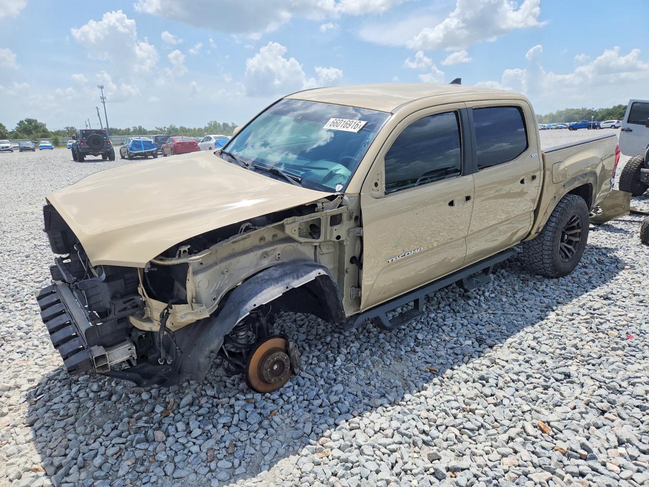 2019 TOYOTA TACOMA SR5 — Front 3/4