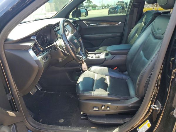 2020 CADILLAC XT6