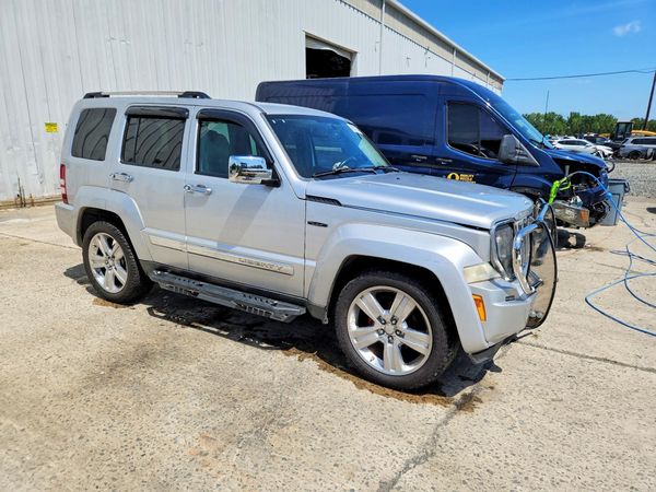 2012 JEEP LIBERTY Jet