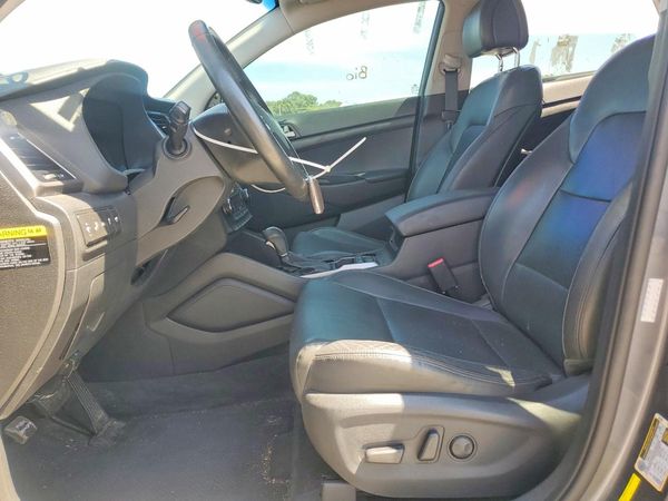 2016 HYUNDAI TUCSON — DENT