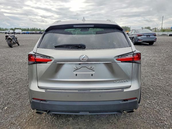 2015 LEXUS NX 200t Luxury