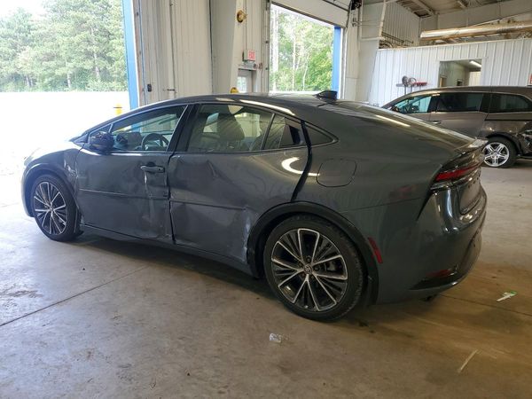 2025 TOYOTA PRIUS