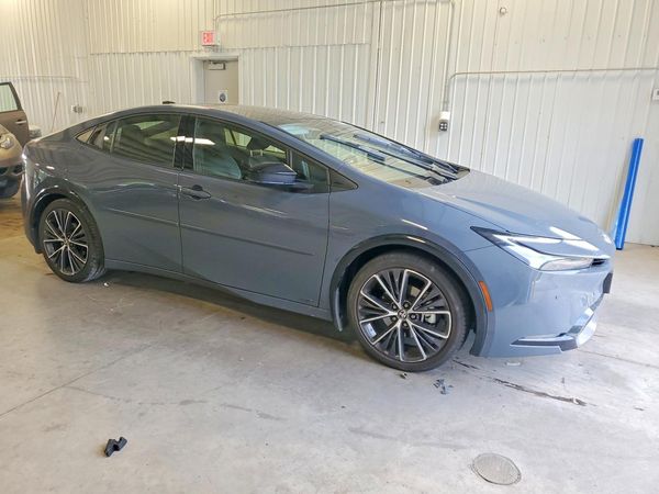 2025 TOYOTA PRIUS