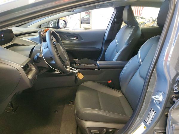 2025 TOYOTA PRIUS