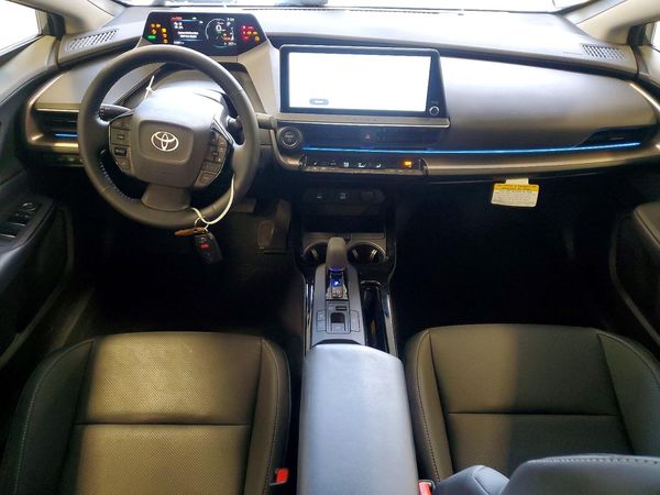 2025 TOYOTA PRIUS