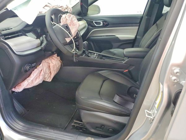 2026 JEEP COMPASS Limited — DENT