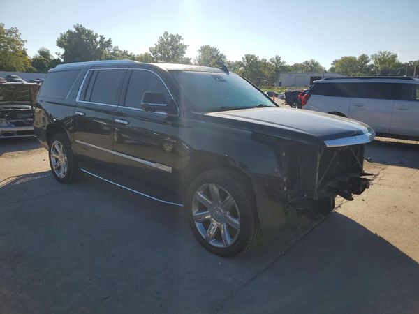 2019 CADILLAC ESCALADE