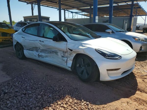 2021 TESLA MODEL 3 — Passenger 3/4