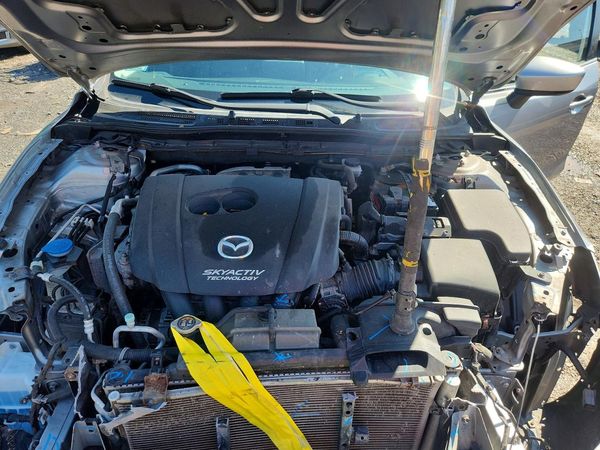 2014 MAZDA 3 Touring/GS