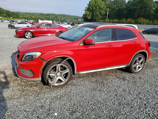 2015 MERCEDES-BENZ 300 GLA250 4-MATIC