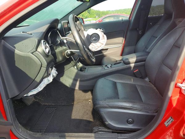 2015 MERCEDES-BENZ 300 GLA250 4-MATIC