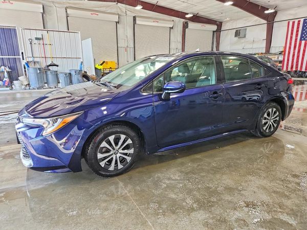 2022 TOYOTA COROLLA