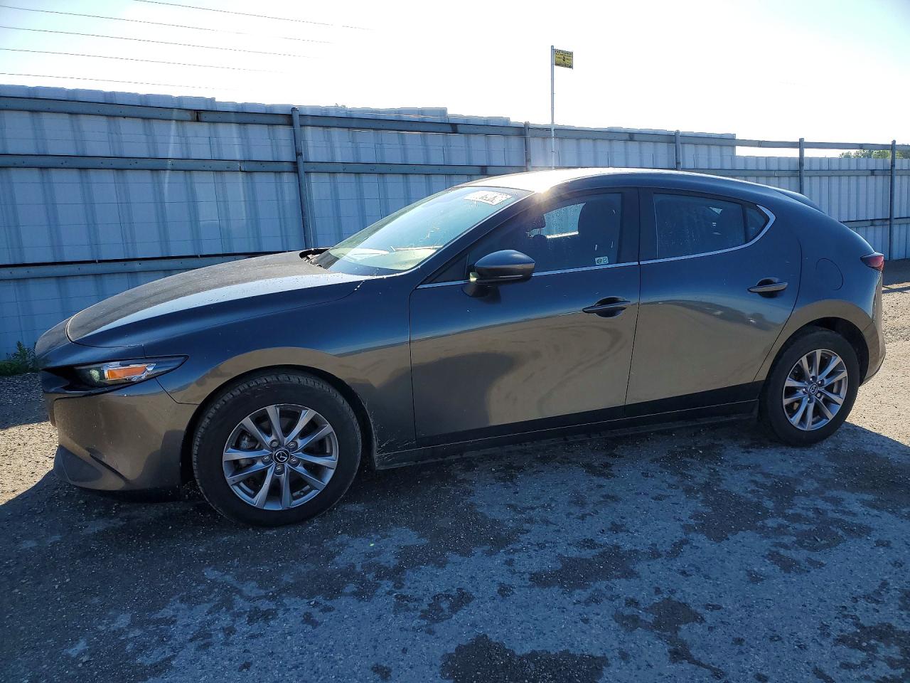 2022 MAZDA 3 Select Package