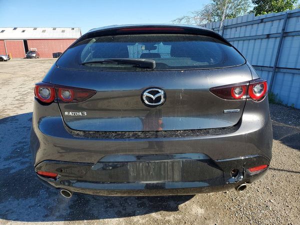 2022 MAZDA 3 Select Package