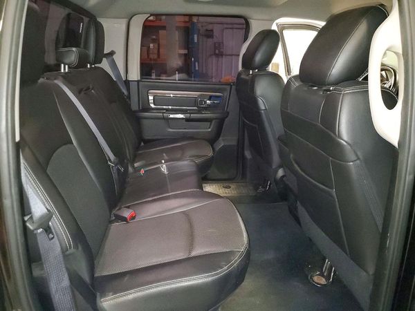 2016 RAM 1500 LARAMIE CREW CAB 4X4