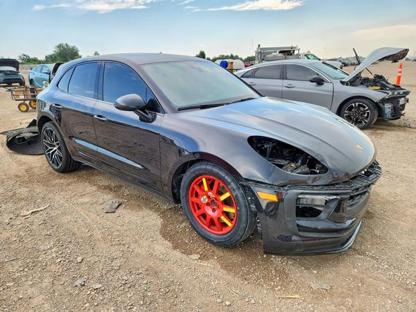 2023 PORSCHE MACAN S