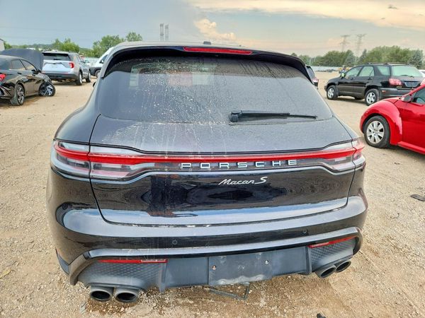 2023 PORSCHE MACAN S