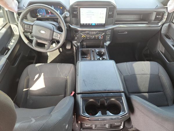 2025 FORD F150