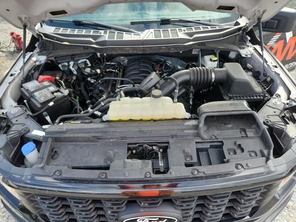 2025 FORD F150