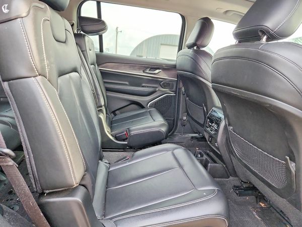 2022 JEEP GRAND CHEROKEE