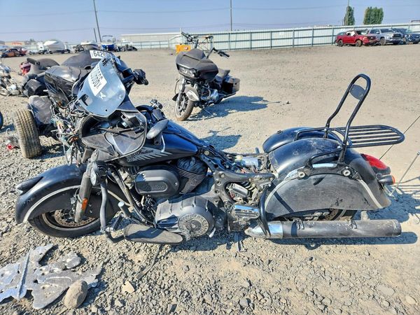2017 INDIAN MOTORCYCLE CO. MOTORCYCLE — LSDT