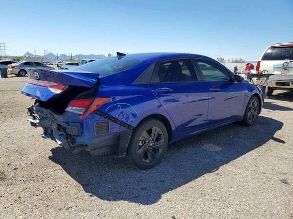 2021 HYUNDAI ELANTRA Blue