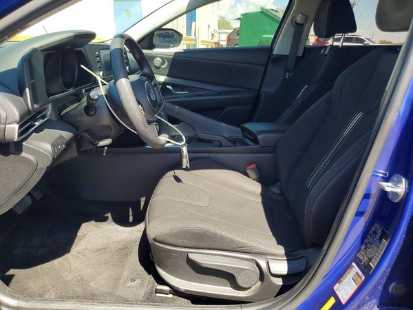 2021 HYUNDAI ELANTRA Blue