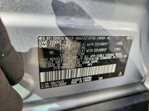 2020 TOYOTA RAV4 XLE