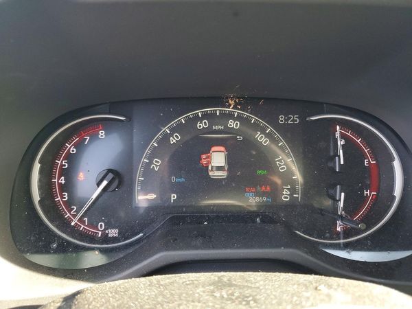 2024 TOYOTA RAV4 XLE