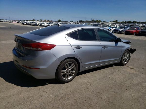 2017 HYUNDAI ELANTRA