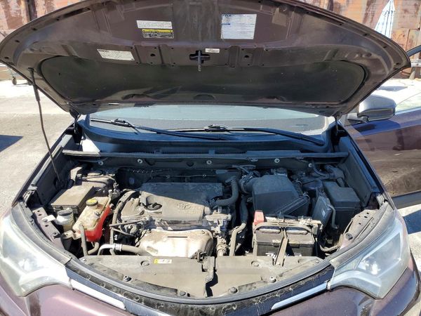 2018 TOYOTA RAV4 LE