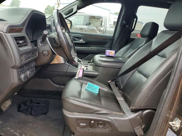 2021 CHEVROLET TAHOE LT — DENT