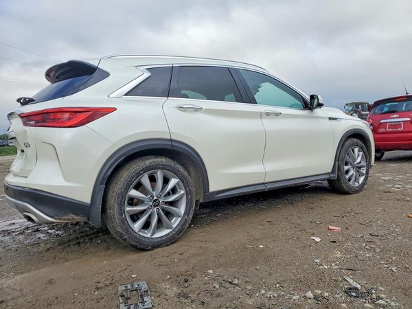 2021 INFINITI QX50 Essential